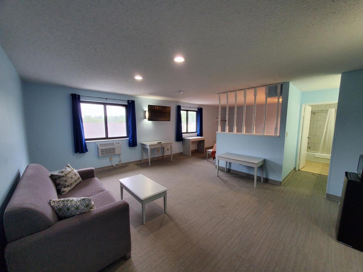 Coastal Inn & Suites Уилмингтън Екстериор снимка
