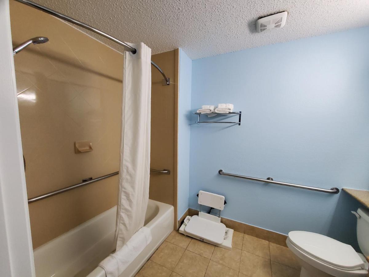 Coastal Inn & Suites Уилмингтън Екстериор снимка