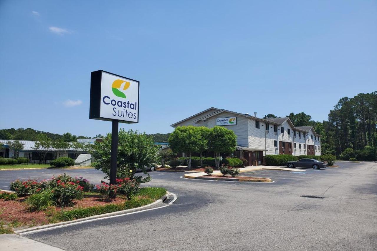 Coastal Inn & Suites Уилмингтън Екстериор снимка